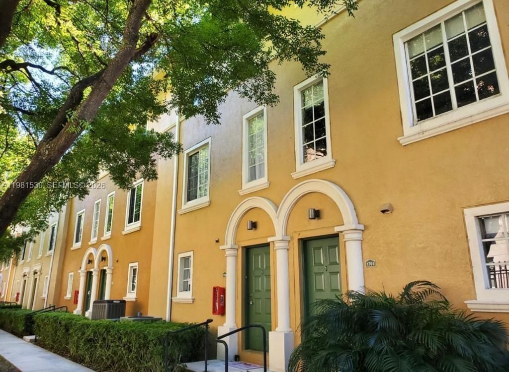 2991 NE 185th St , Unit 1702, Aventura, FL 33180 Photo