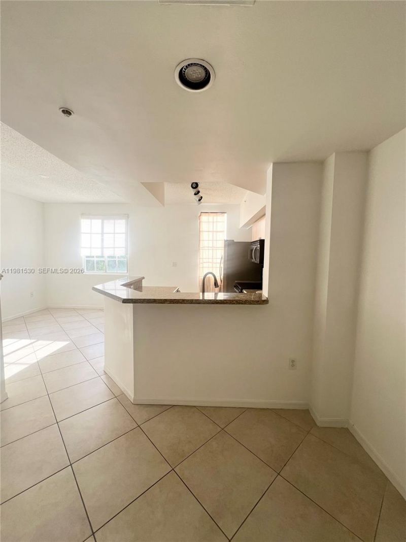 2991 NE 185th St, Unit 1702, Aventura, FL 33180 Photo