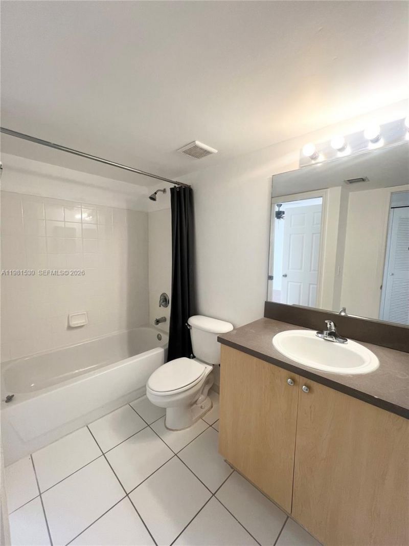 2991 NE 185th St, Unit 1702, Aventura, FL 33180 Photo