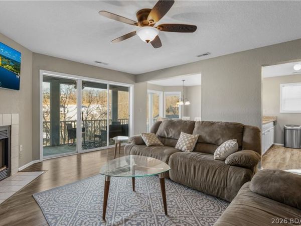 258 Regatta Bay Cir, Unit 2D, Lake Ozark, MO 65049
