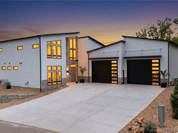 300 Beachnut Drive, Sunrise Beach, MO 65079
