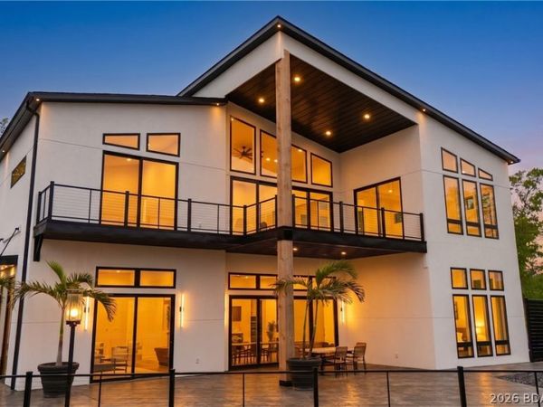 300 Beachnut Drive, Sunrise Beach, MO 65079