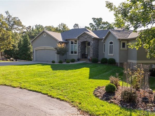 88 Eastwood Court , Sunrise Beach, MO 65079