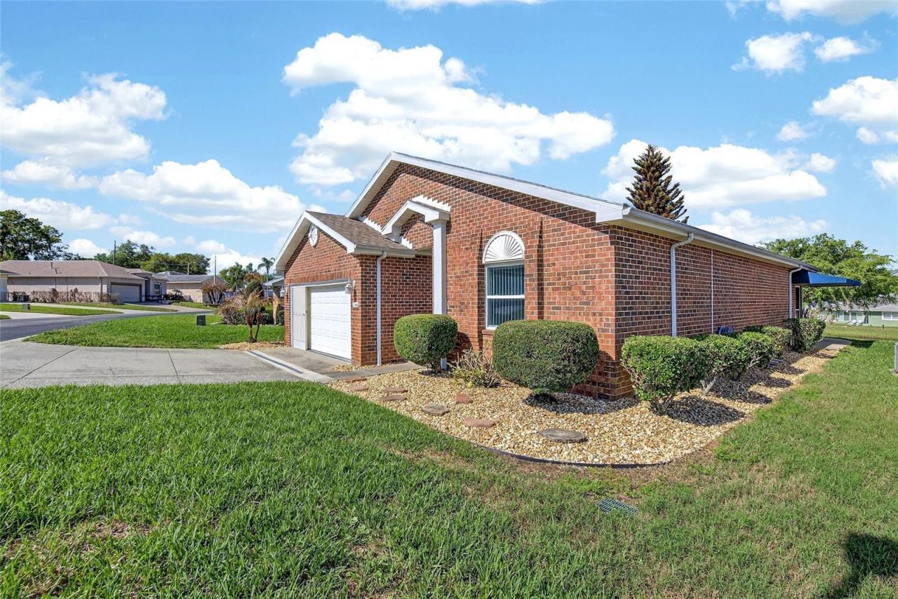 6144 Silver Lakes Drive E, Lakeland, FL 33810 Photo