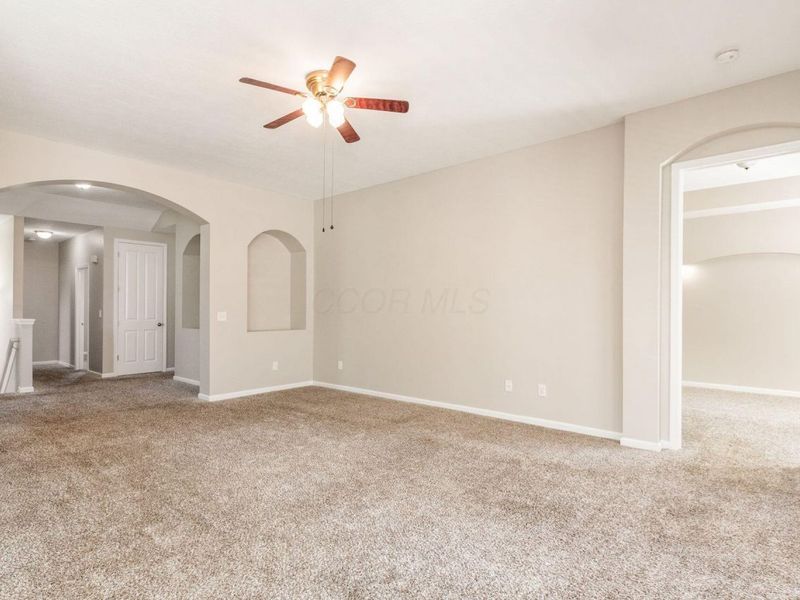 3732 Evelynton Avenue , Lewis Center, OH 43035 Photo 14