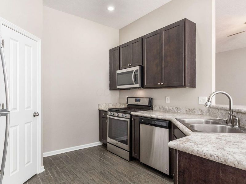 3732 Evelynton Avenue , Lewis Center, OH 43035 Photo 15