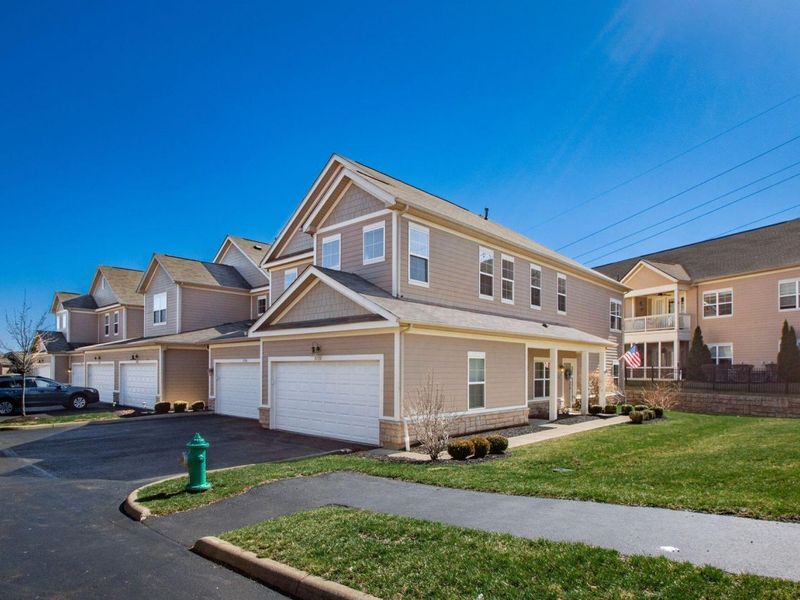 3732 Evelynton Avenue , Lewis Center, OH 43035 Photo 3