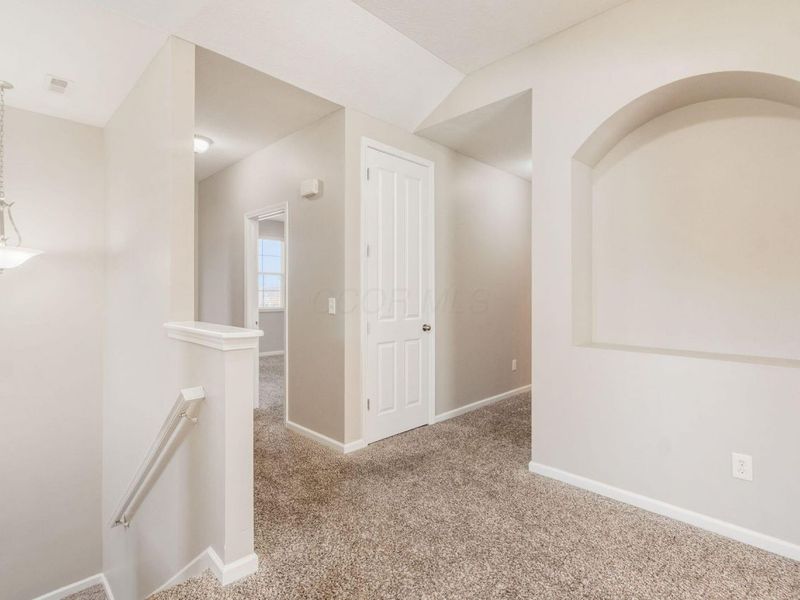 3732 Evelynton Avenue , Lewis Center, OH 43035 Photo 8