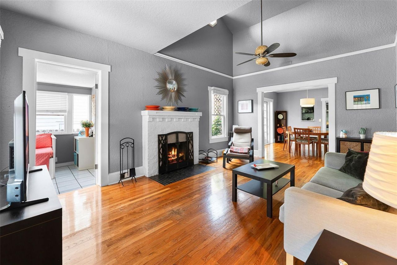 110 N Brown Avenue , Orlando, FL 32801 Photo