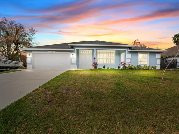 1238 SW Milan Lane, Port St. Lucie, FL 34953