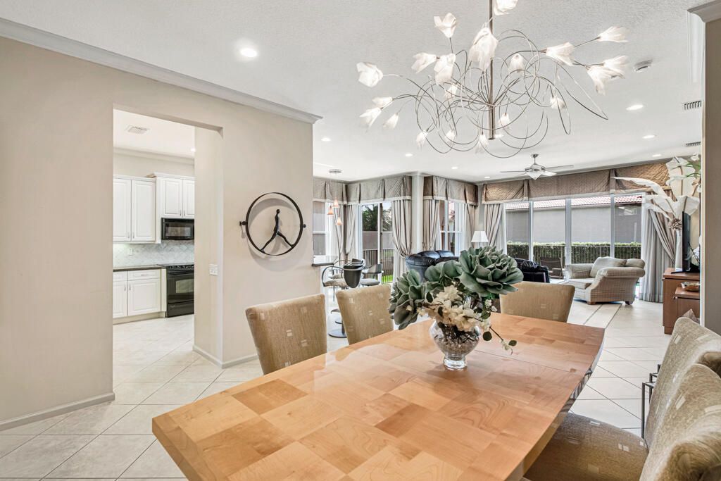 7775 Ocean Sunset Dr, Lake Worth, FL 33467 Photo