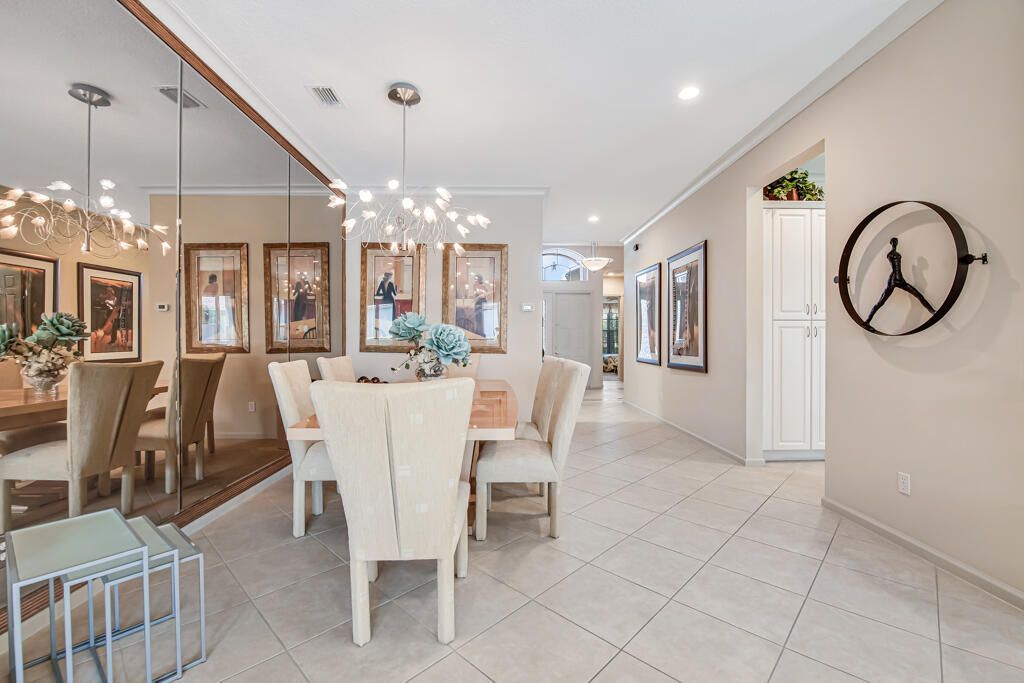 7775 Ocean Sunset Dr, Lake Worth, FL 33467 Photo