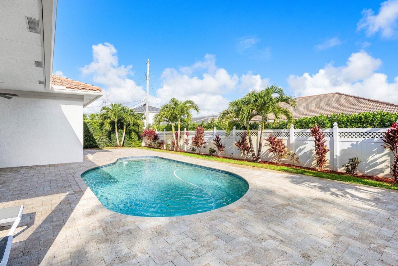 899 S Granada Drive, Boca Raton, FL 33432 Photo