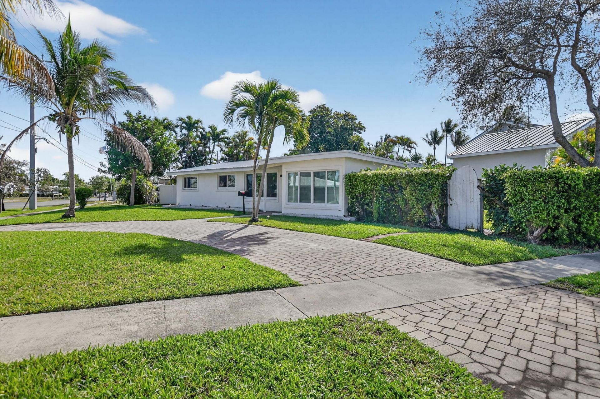 400 SE 5th Court, Pompano Beach, FL 33060 Photo