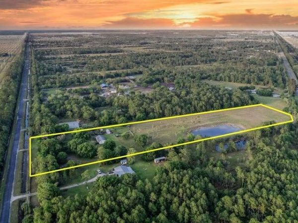 11470 Carlton Rd, Port St. Lucie, FL 34987