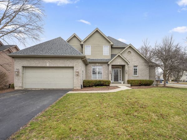 2762 Shetland Lane, Aurora, IL 60502