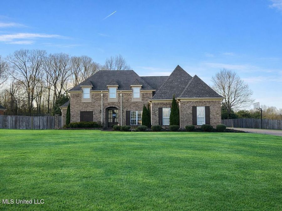 Property Image 1