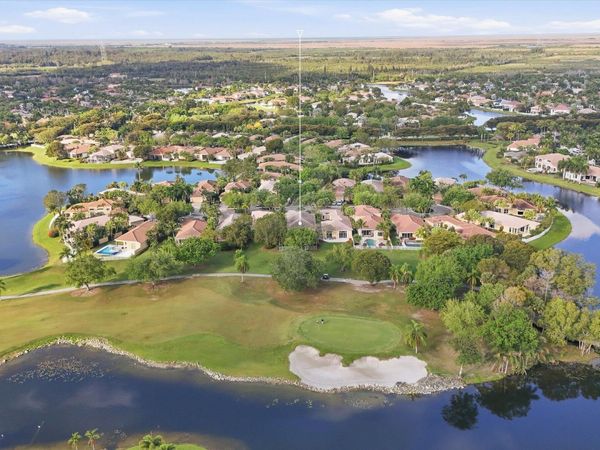 2466 Bay Isle Court, Weston, FL 33327