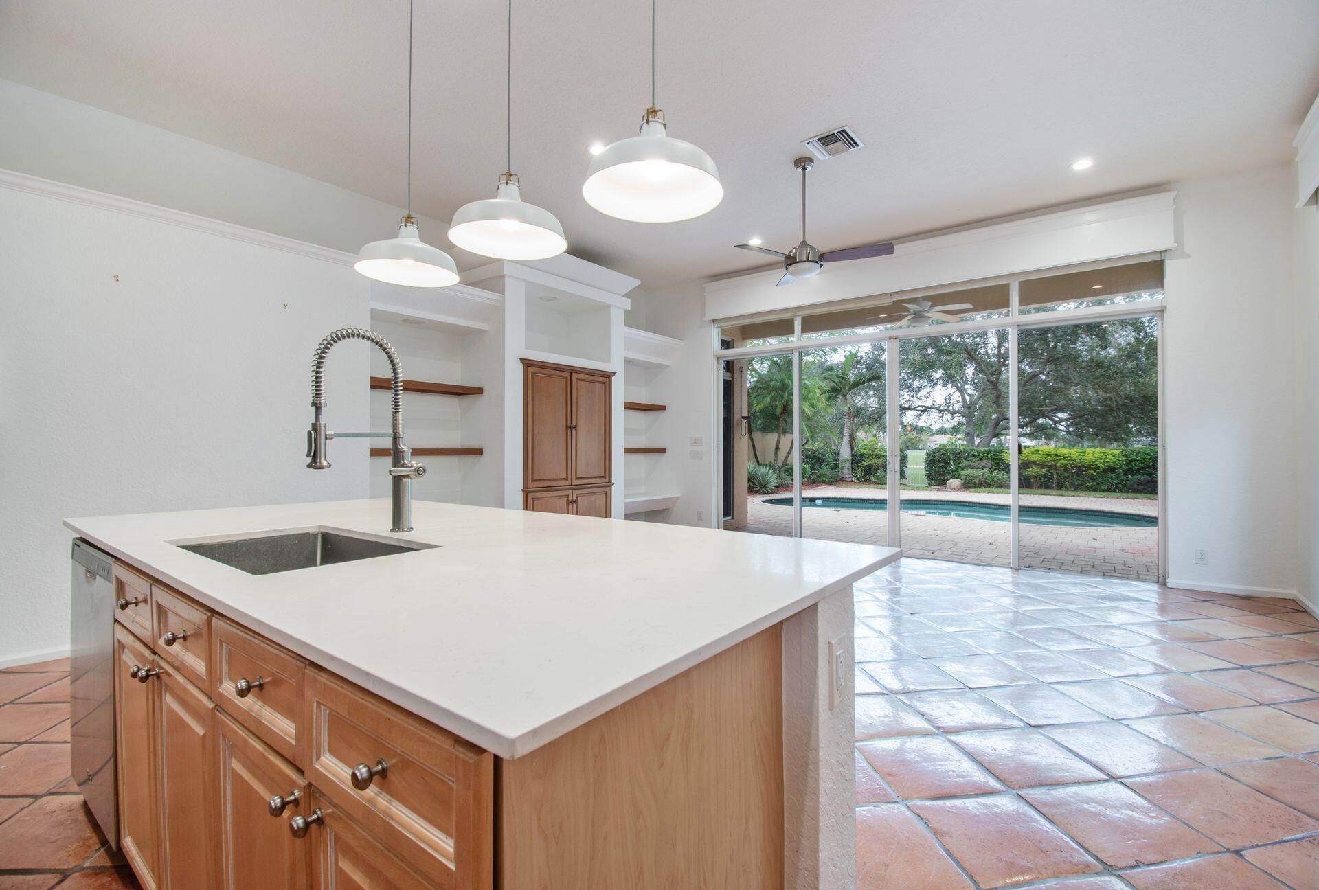 2466 Bay Isle Court, Weston, FL 33327 Photo