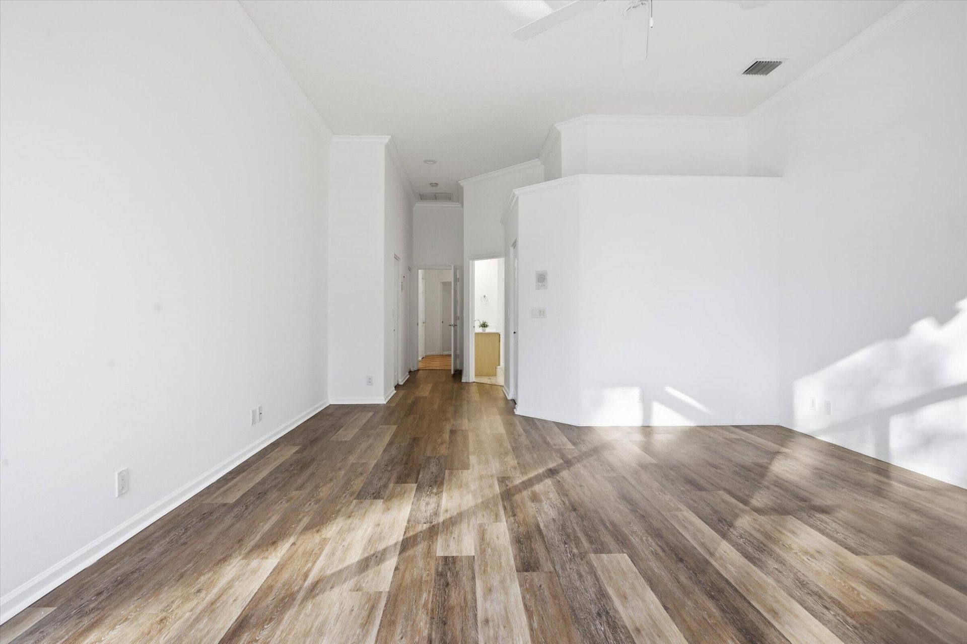 2466 Bay Isle Court, Weston, FL 33327 Photo