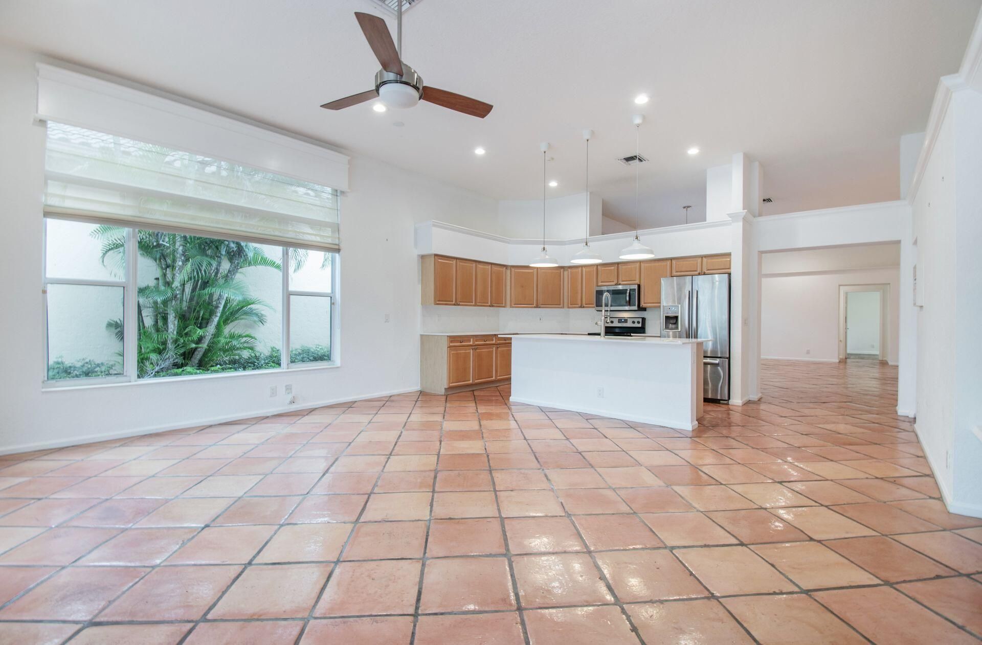 2466 Bay Isle Court, Weston, FL 33327 Photo