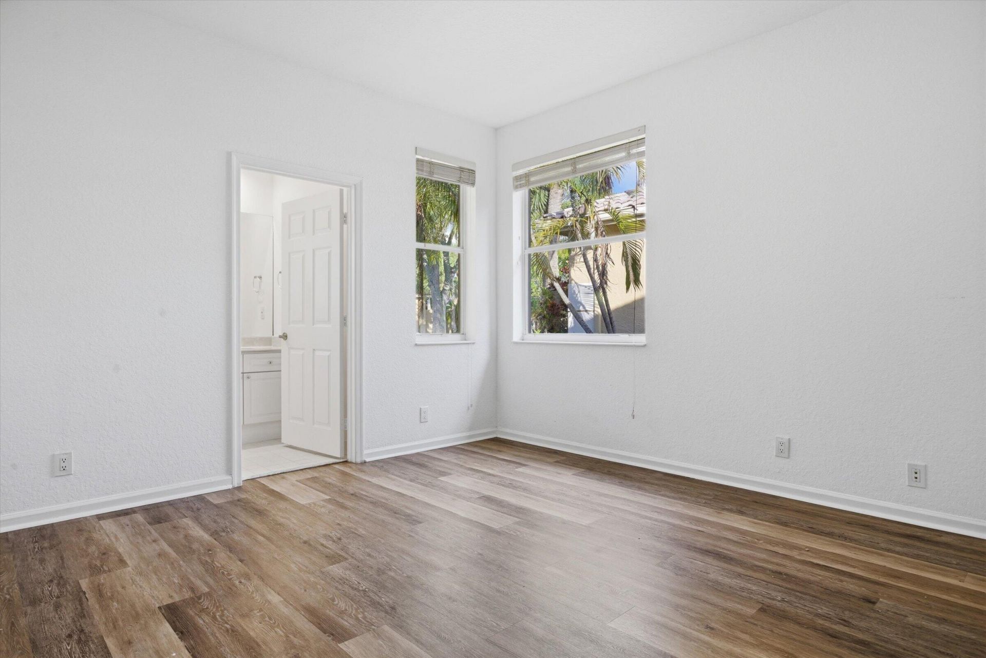 2466 Bay Isle Court, Weston, FL 33327 Photo