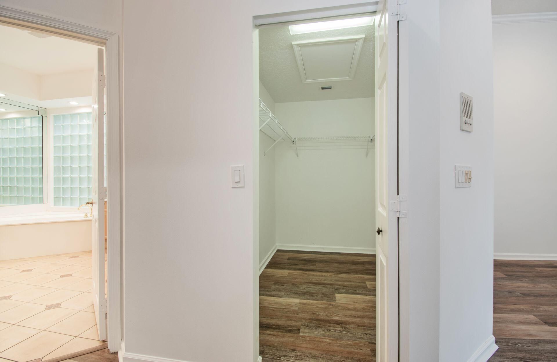 2466 Bay Isle Court, Weston, FL 33327 Photo