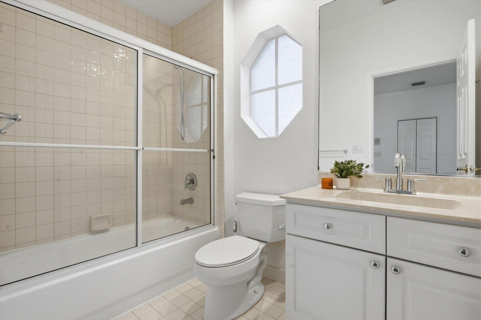 2466 Bay Isle Court, Weston, FL 33327 Photo