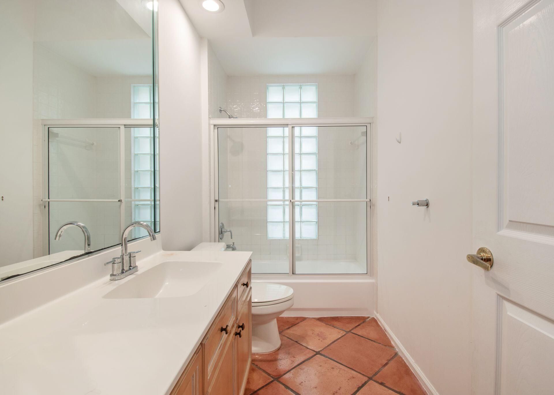 2466 Bay Isle Court, Weston, FL 33327 Photo