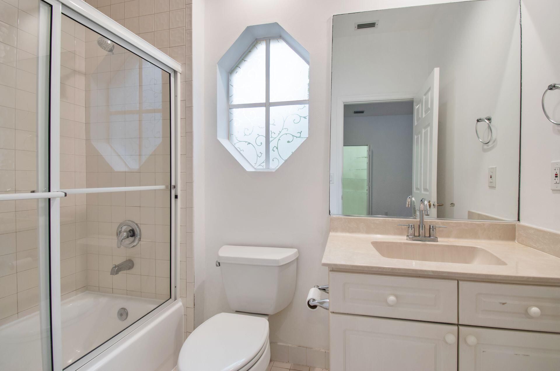 2466 Bay Isle Court, Weston, FL 33327 Photo