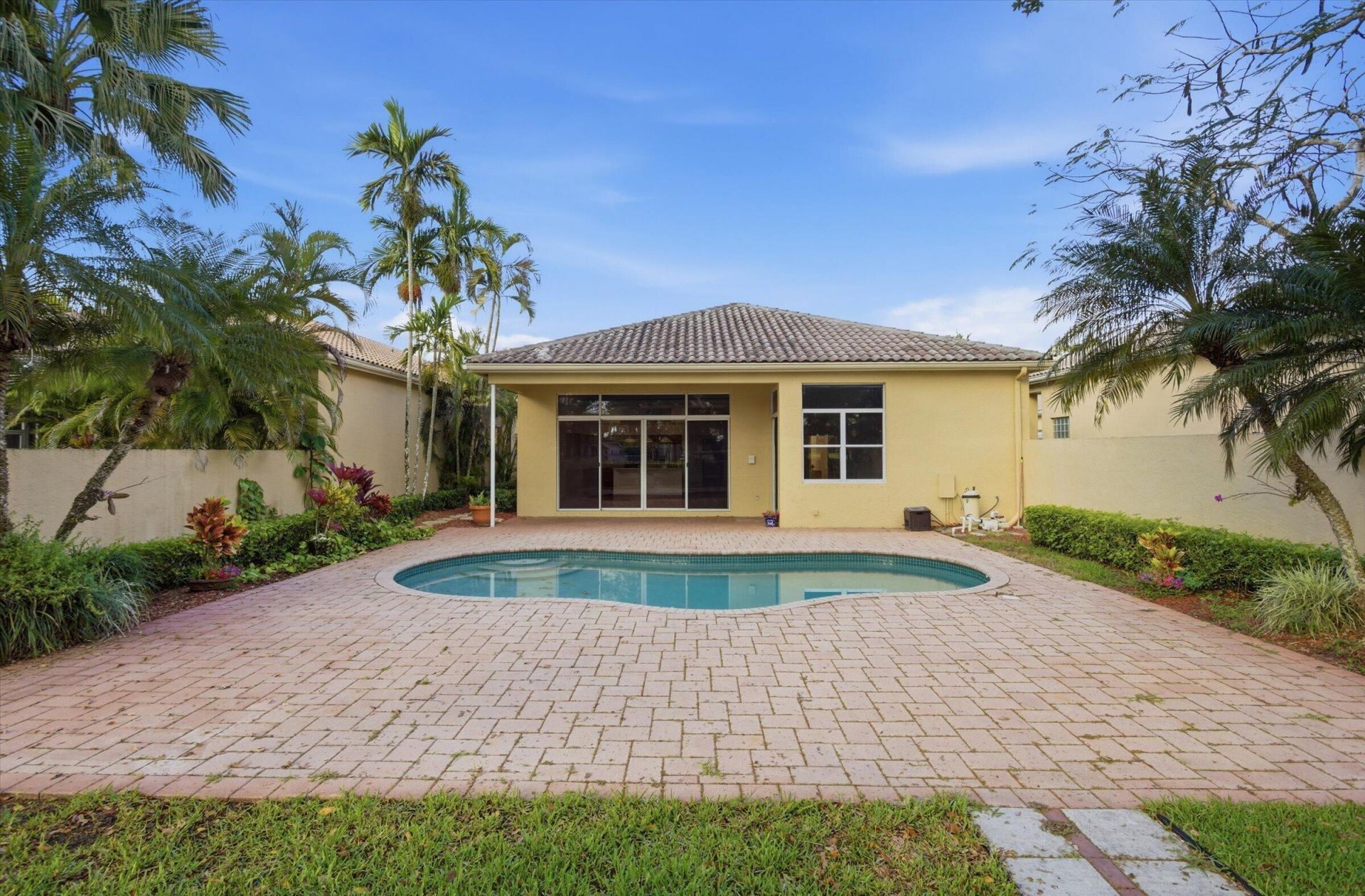 2466 Bay Isle Court, Weston, FL 33327 Photo