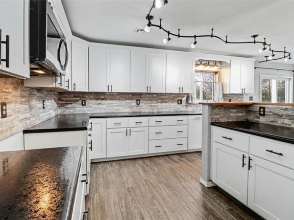 510 2nd Avenue, Gravette, AR 72736