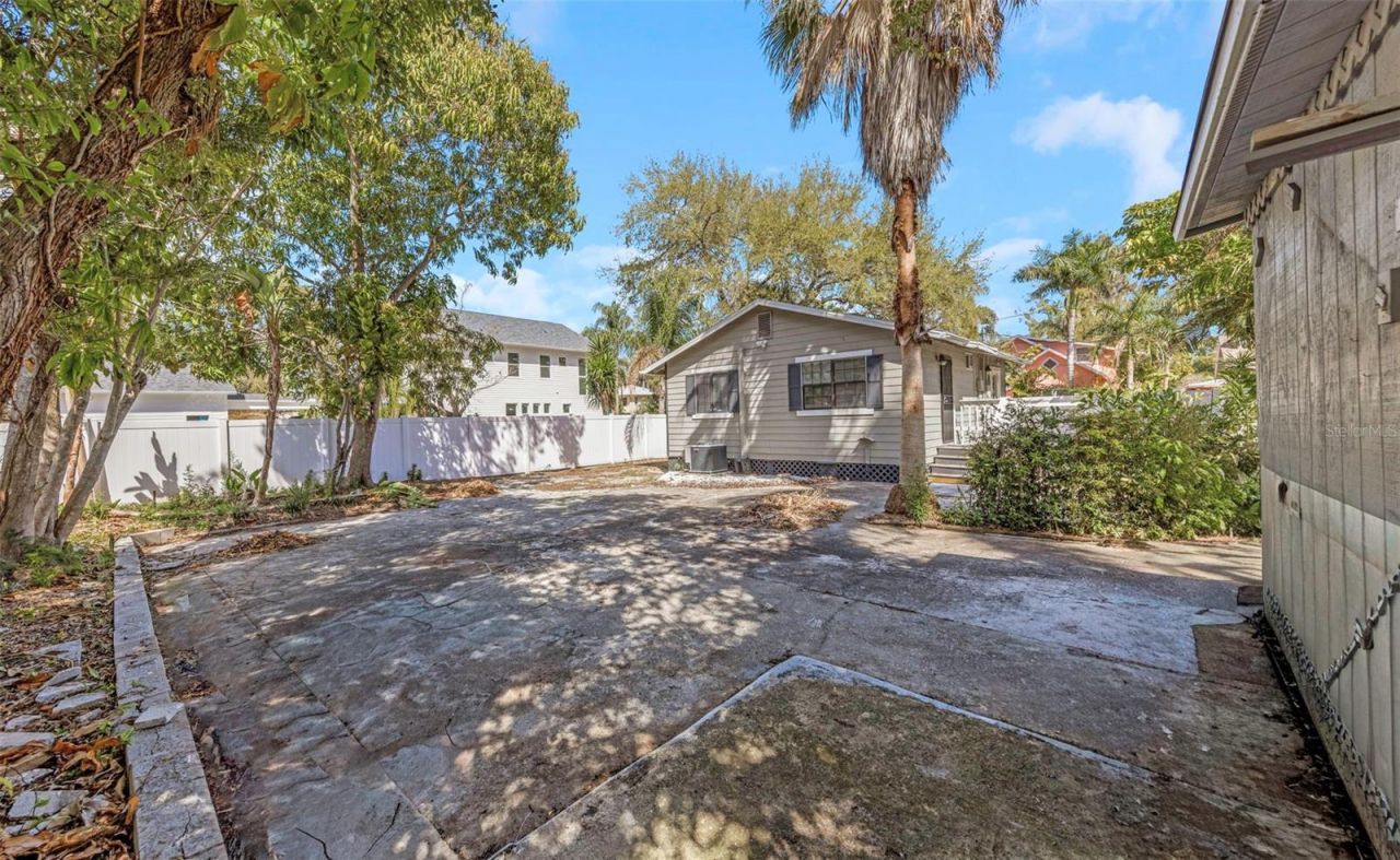 1022 8th Street N, Saint Petersburg, FL 33701 Photo