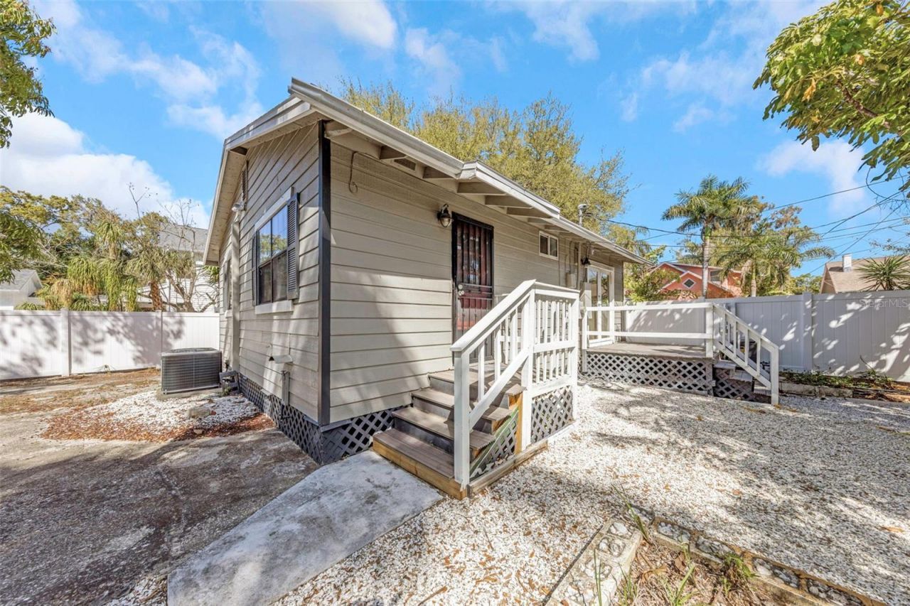 1022 8th Street N, Saint Petersburg, FL 33701 Photo