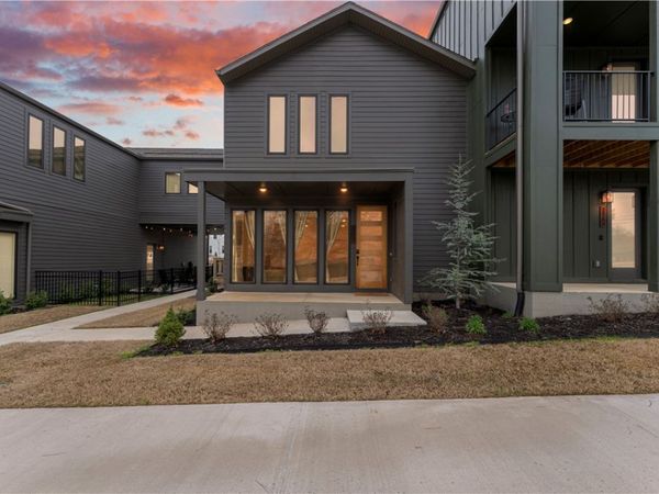 2972 N Old Missouri Road, Fayetteville, AR 72703