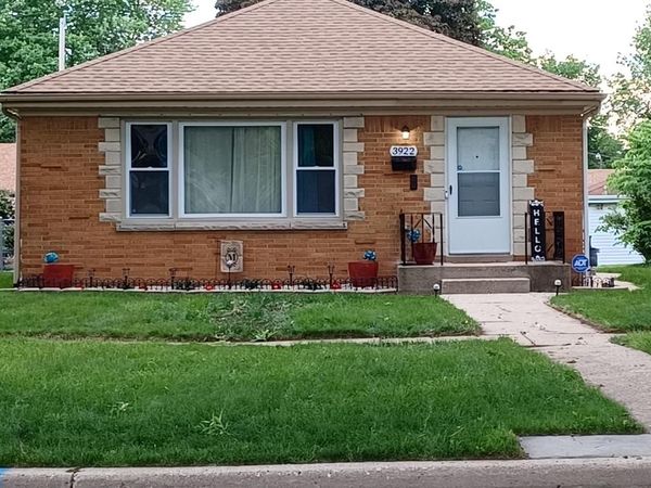 3922 N 80th STREET, Milwaukee, WI 53222