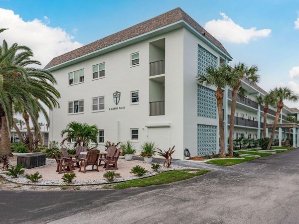 8 GLENCOE PLACE, Unit 104, DUNEDIN, FL 34698