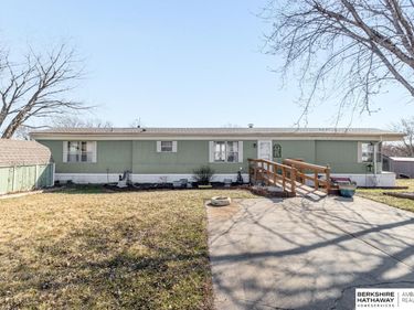 3616 NW Magnolia Court , Lincoln, NE 68521