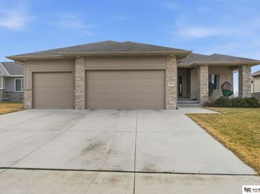 1717 W Big Sky Road , Lincoln, NE 68521