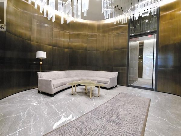 200 BLOOR Street West, Unit 1802, Toronto, ON M5S1T8