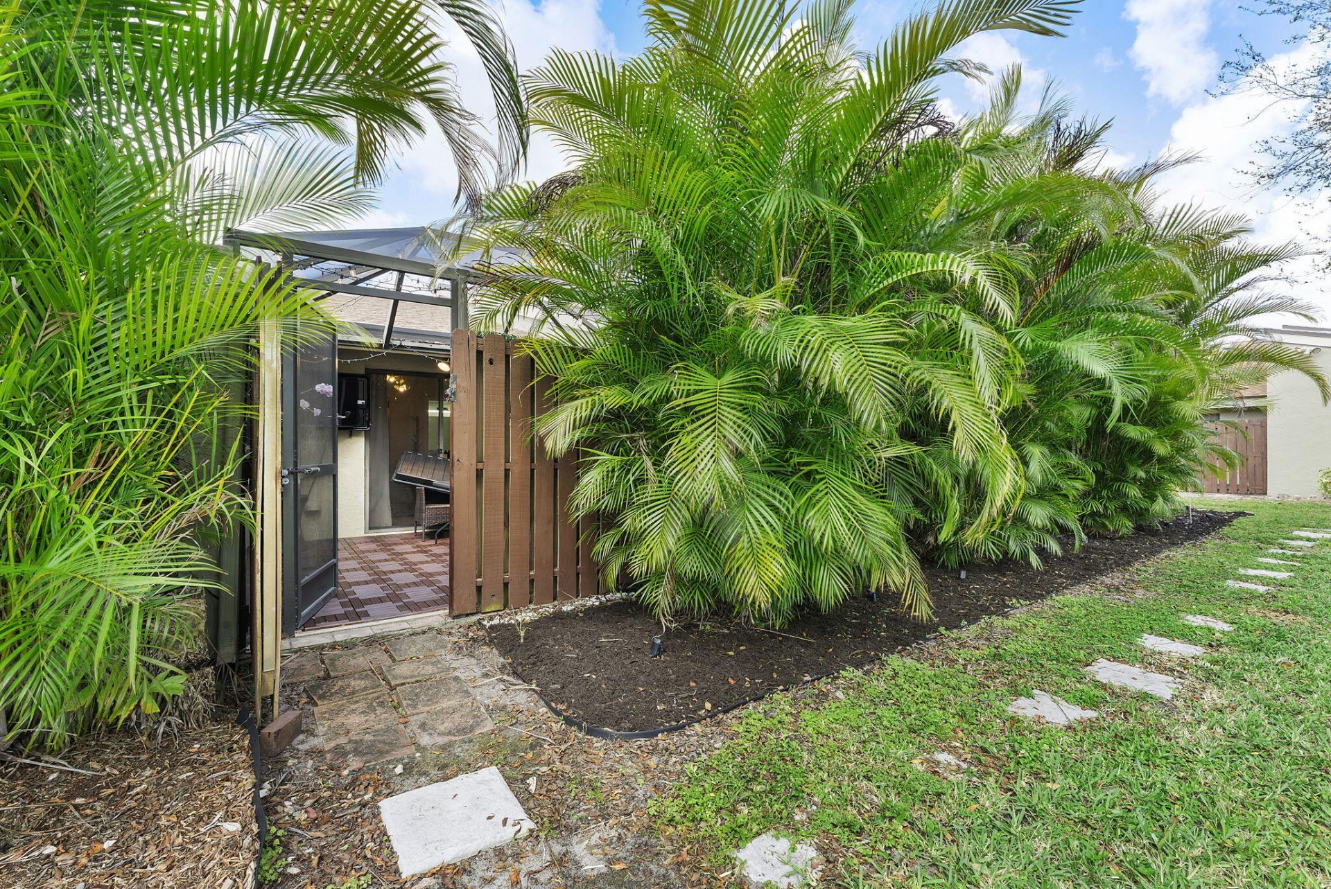 153 Meadows Drive, Boynton Beach, FL 33436 Photo