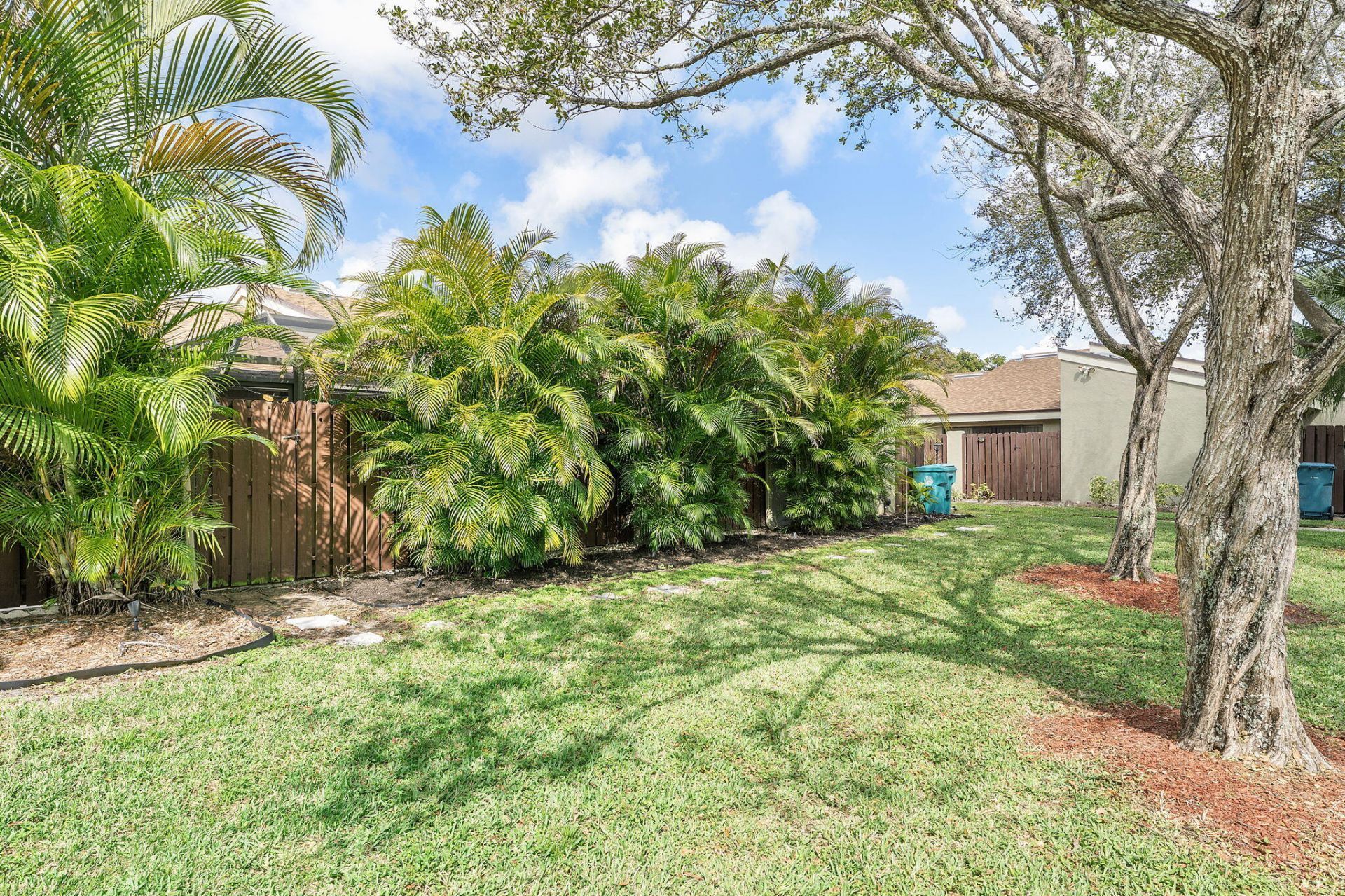 153 Meadows Drive, Boynton Beach, FL 33436 Photo