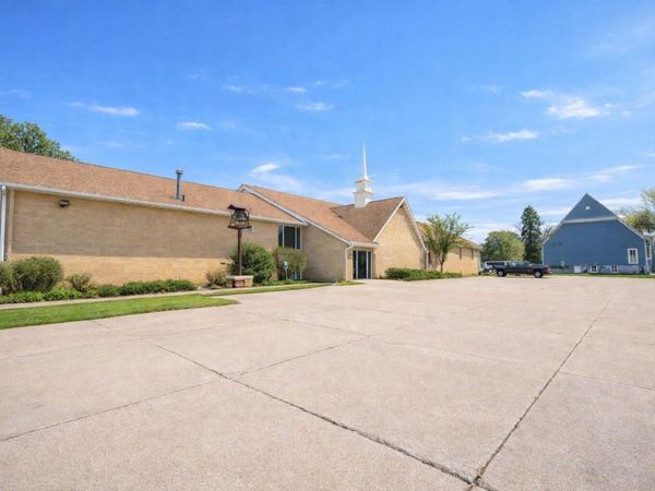 1220 4th Street, Perry, IA 50220