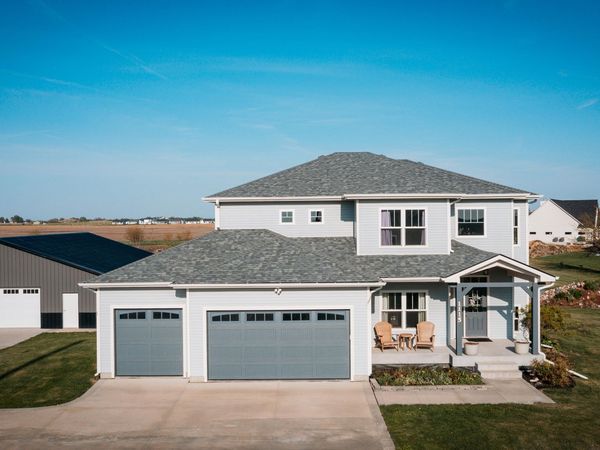 1115 Pleasant Street NE, Bondurant, IA 50035