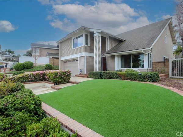 25521 Creek Drive, Laguna Hills, CA 92653