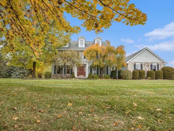 9180 Yorkshire Drive, Saline, MI 48176