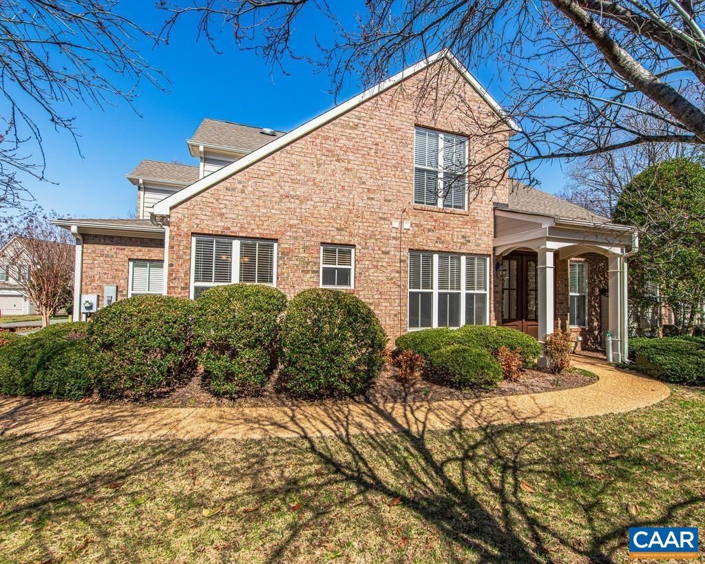 1315 Gate Post Ln, Charlottesville, VA 22901 Main Photo