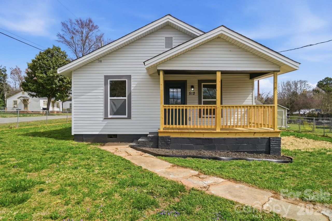 512 3rd Street, Stanley, NC 28164 Main Photo