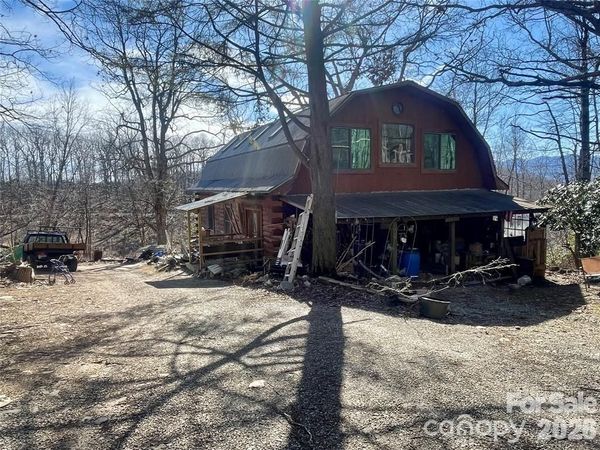 705 Doc Howell Road , Spruce Pine, NC 28777