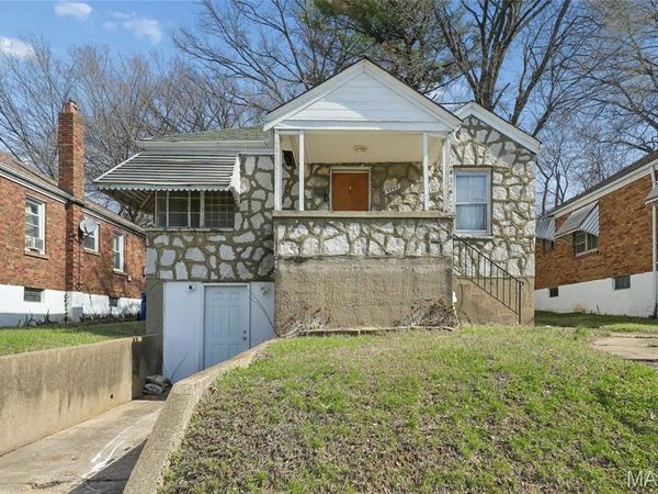 6949 Claremore Drive, St Louis, MO 63121